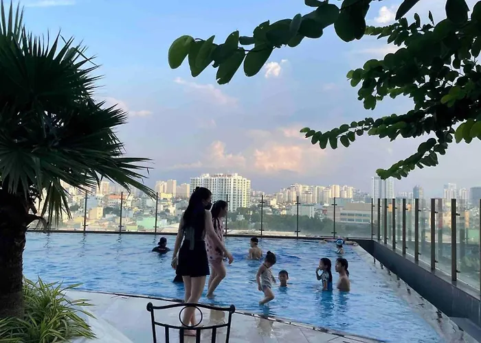 Genius Saigon - Sunrise City View D7
